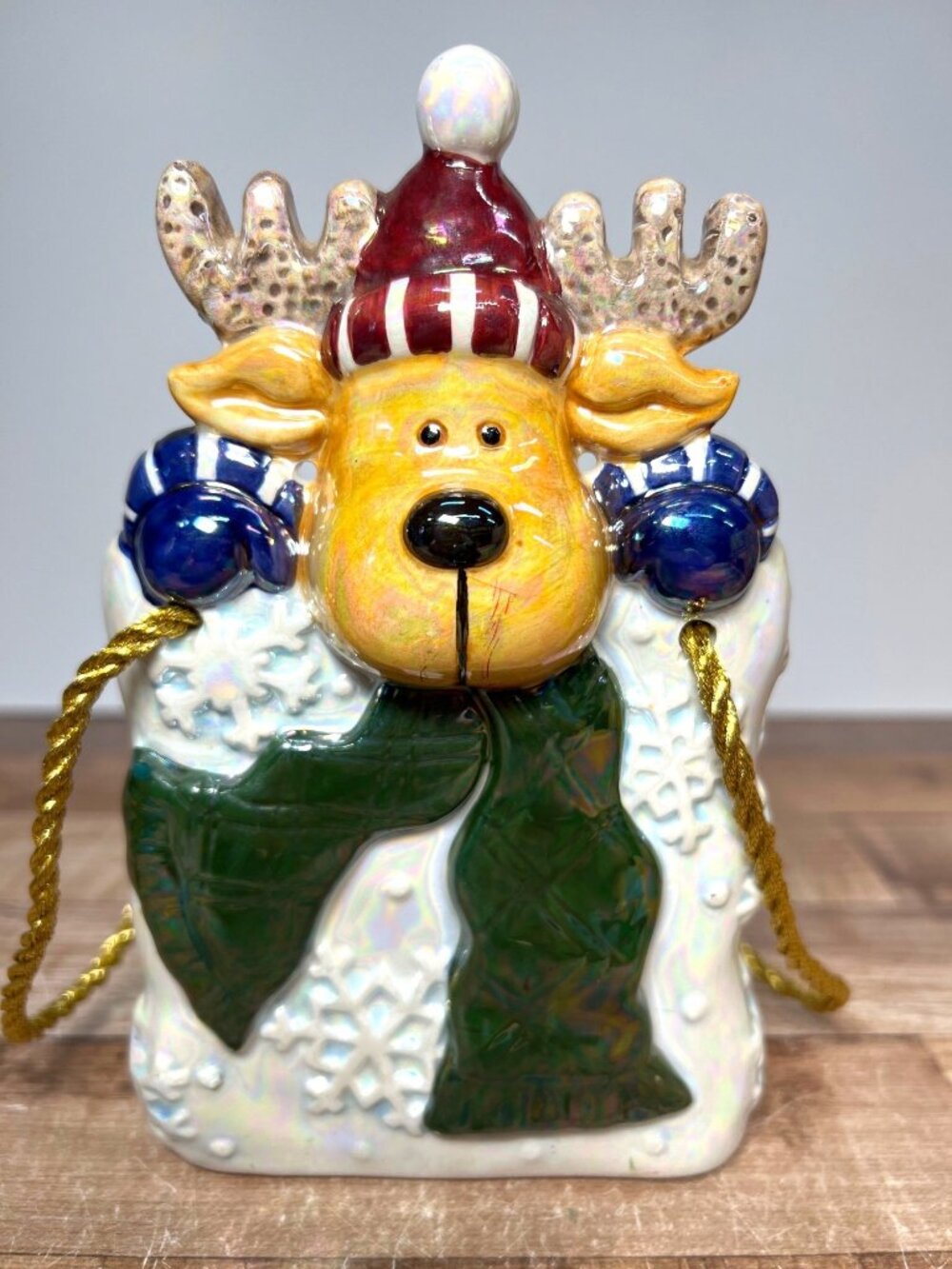 Ceramic Christmas Reindeer Gift Bag Vase Snowflake Design & Gold Rope Handles